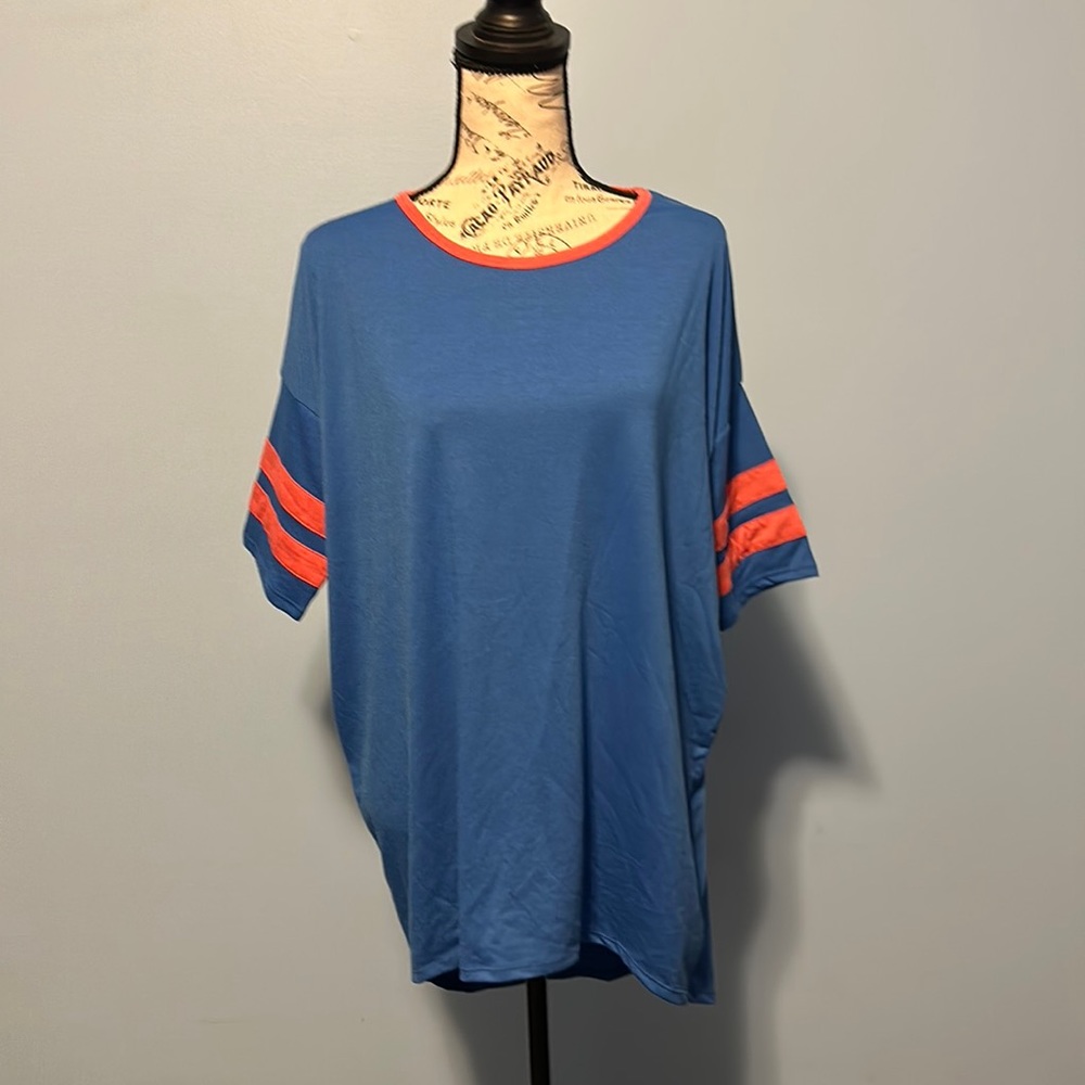 Lularoe shirt